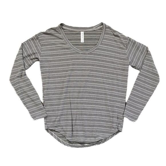 ATHLETA Cloudlight Stratus Striped Top Black and White Size XS - Picture 2 of 6